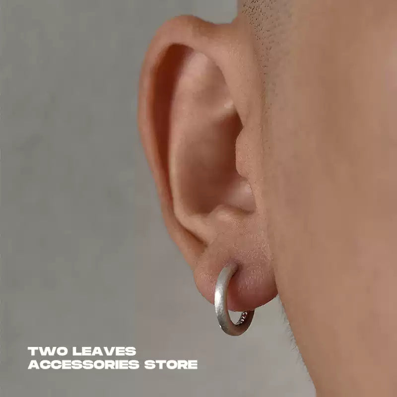 TWO LEAVES 925純銀拉絲耳環｜極簡中性百搭・11mm內徑